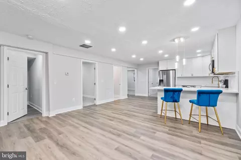 Entry Way - 770 204th St, Pasadena, MD 21122 photo 1 of 3