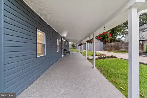 770 204th St, Pasadena, MD 21122