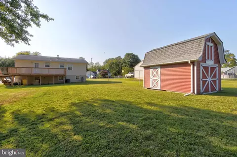 Exterior - 103 Disney Ave, Pasadena, MD 21122 photo 3 of 5