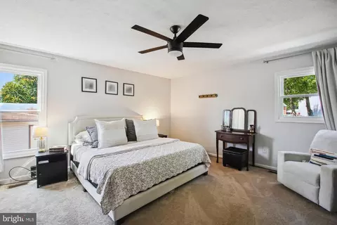 Bedroom - 335 Bar Harbor Rd, Pasadena, MD 21122 photo 2 of 5