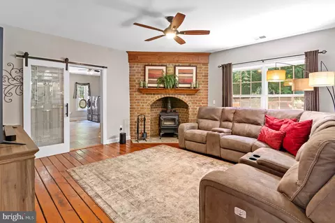 Other - 3564 Edgemont St, Edgewater, MD 21037 photo 4 of 25