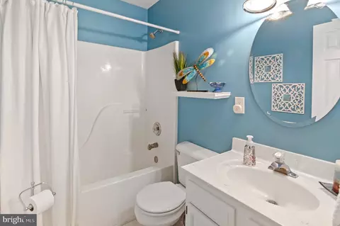 Bath - 3564 Edgemont St, Edgewater, MD 21037 photo 6 of 6