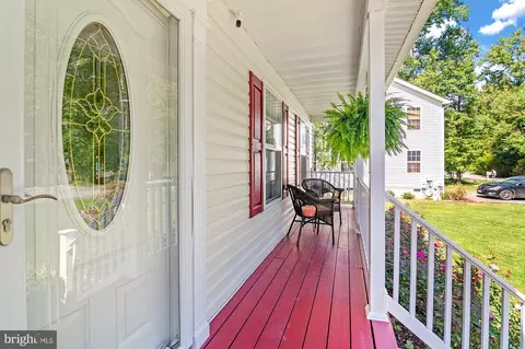 Exterior - 3564 Edgemont St, Edgewater, MD 21037 photo 15 of 19