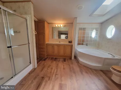 77 Chesapeake Mobile Ct, Hanover, MD 21076 photo 10