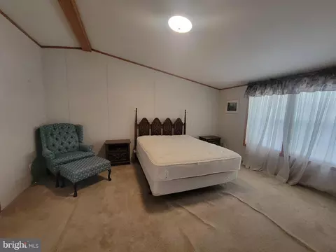 77 Chesapeake Mobile Ct, Hanover, MD 21076 photo 9