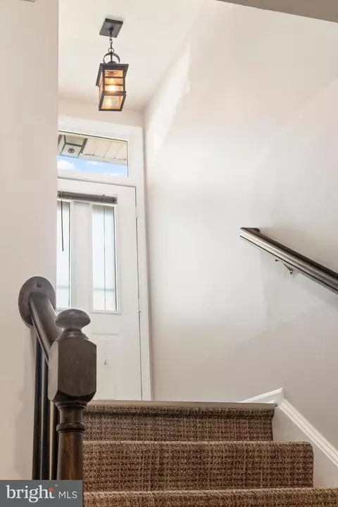 Entry Way - 1676 Fallowfield Ct, Crofton, MD 21114 photo 3 of 5