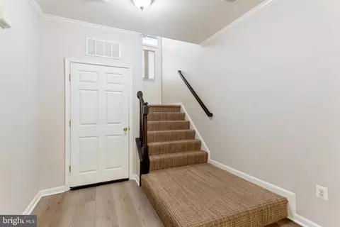 Entry Way - 1676 Fallowfield Ct, Crofton, MD 21114 photo 2 of 5
