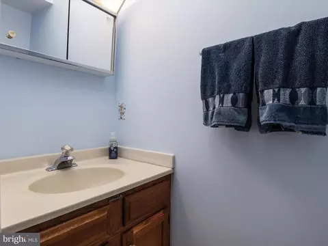 Bath - 7860 Centergate Ct, Pasadena, MD 21122 photo 1 of 2