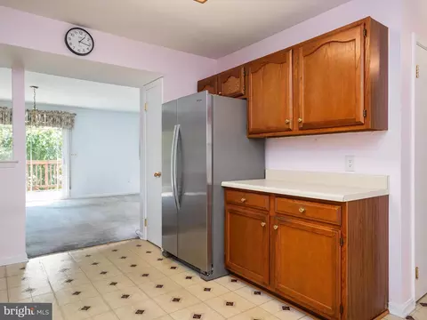 Kitchen - 7860 Centergate Ct, Pasadena, MD 21122 photo 2 of 3