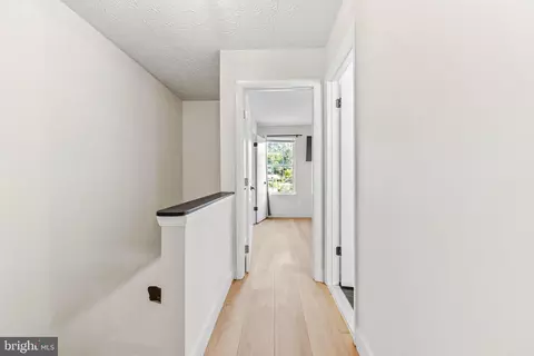 Entry Way - 3462 Marble Arch Dr, Pasadena, MD 21122 photo 7 of 7