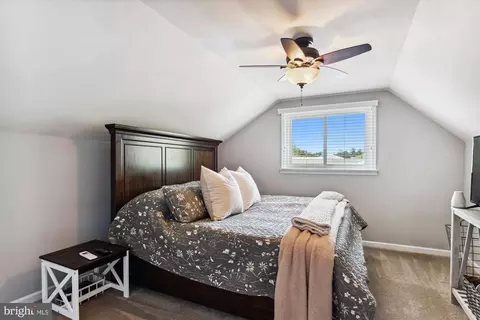 Bedroom - 123 Sandy Beach Dr, Pasadena, MD 21122 photo 4 of 4