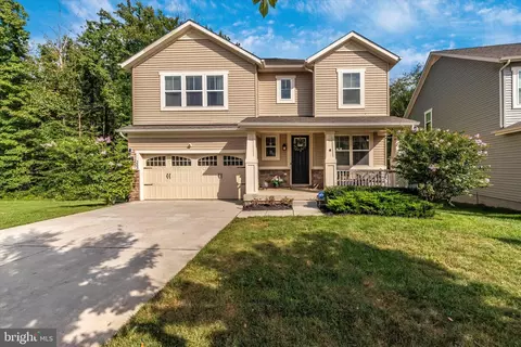 353 Daleview Dr, Glen Burnie, MD 21060