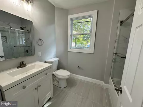 Bath - 8019 Outing Ave, Pasadena, MD 21122 photo 1 of 2
