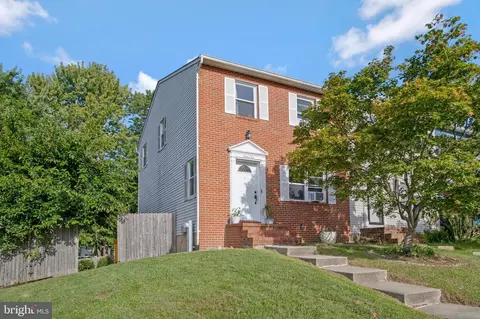 1210 Holmespun Dr, Pasadena, MD 21122