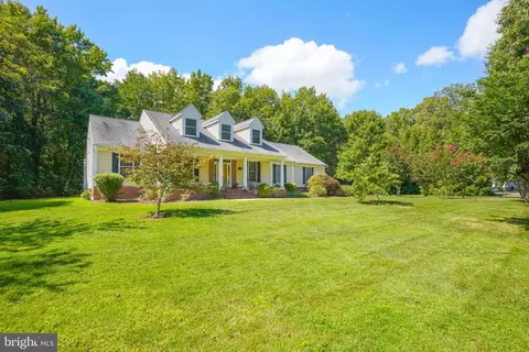 5904 Tyler Rd, Deale, MD 20751