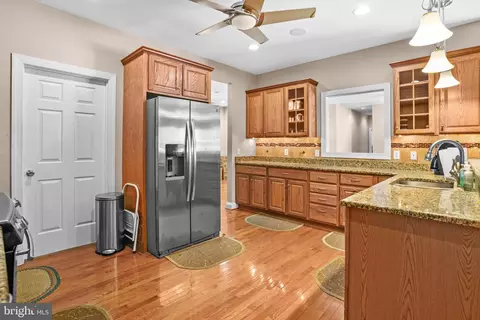 5904 Tyler Rd, Deale, MD 20751 photo 17