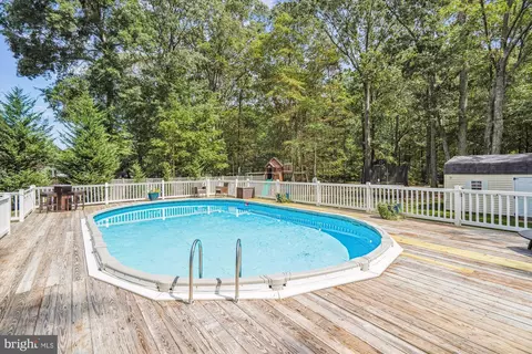 Exterior - 5149 Cedarlea Dr, West River, MD 20778 photo 12 of 21