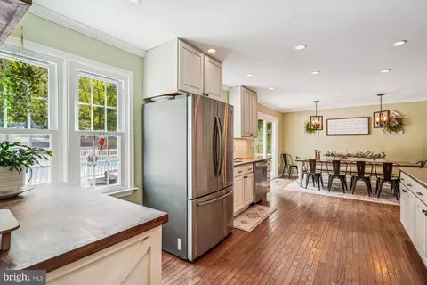 Kitchen - 5149 Cedarlea Dr, West River, MD 20778 photo 3 of 3