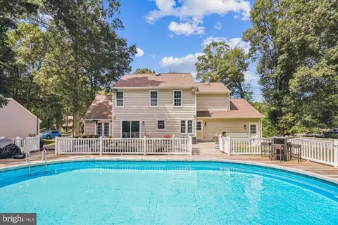 Exterior - 5149 Cedarlea Dr, West River, MD 20778 photo 3 of 21
