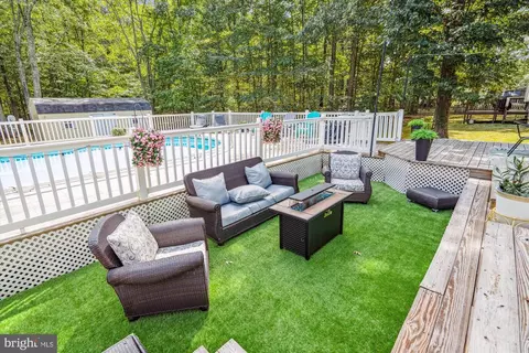 Exterior - 5149 Cedarlea Dr, West River, MD 20778 photo 11 of 21