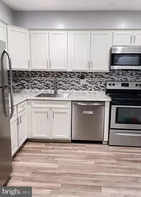 7717 Notley Rd, Pasadena, MD 21122 photo 3
