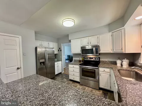 2 Hampton Ct, Annapolis, MD 21403 photo 8