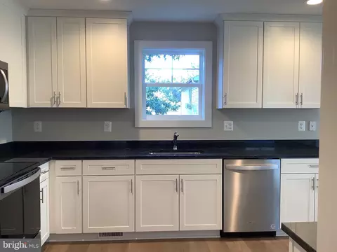 7862 Outing Ave, Pasadena, MD 21122 photo 7