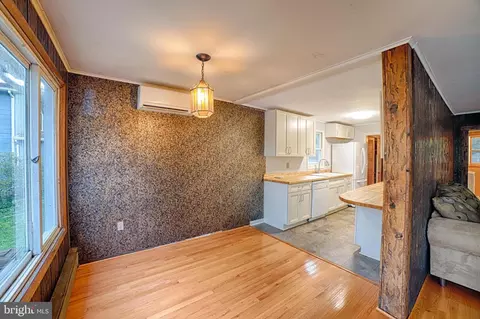 Dining - 49 Slama Rd, Edgewater, MD 21037 photo 1 of 1