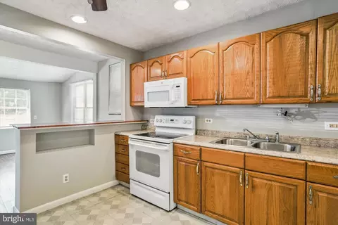 Kitchen - 1605 Oldtown Rd, Edgewater, MD 21037 photo 1 of 1