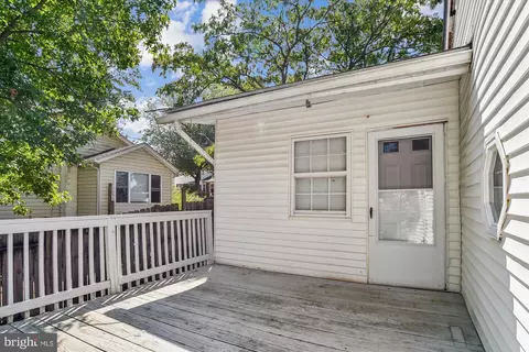 Exterior - 1605 Oldtown Rd, Edgewater, MD 21037 photo 3 of 6