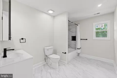 891 Alfred Dr, Pasadena, MD 21122 photo 28