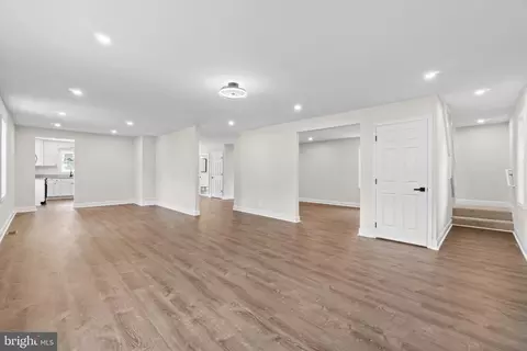 891 Alfred Dr, Pasadena, MD 21122 photo 6