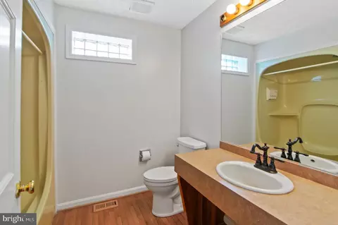 Bath - 840 Harbor View Ter, Annapolis, MD 21409 photo 1 of 2