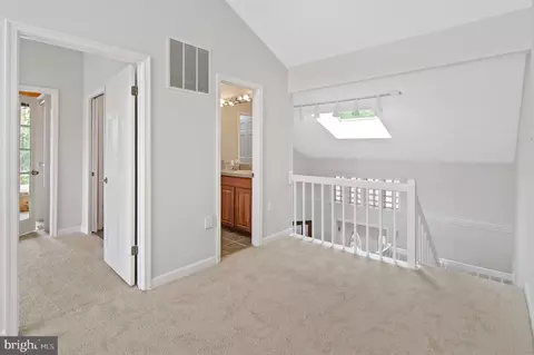 Entry Way - 840 Harbor View Ter, Annapolis, MD 21409 photo 6 of 8