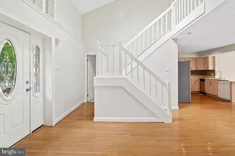 Entry Way - 840 Harbor View Ter, Annapolis, MD 21409 photo 3 of 8