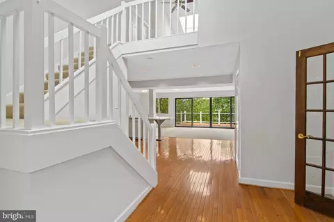 Entry Way - 840 Harbor View Ter, Annapolis, MD 21409 photo 1 of 8