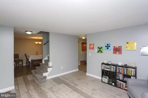 8062 Mayer Ave, Pasadena, MD 21122 photo 9