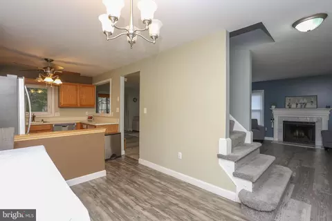 8062 Mayer Ave, Pasadena, MD 21122 photo 10
