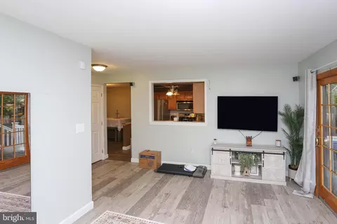 8062 Mayer Ave, Pasadena, MD 21122 photo 15