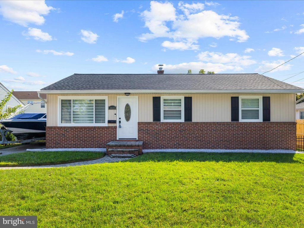 8420 Spring Rd, Pasadena, MD 21122 photo 1