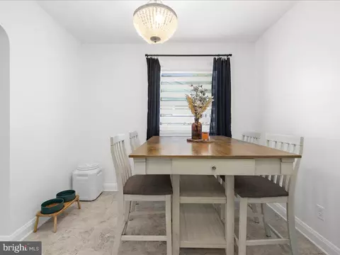 8420 Spring Rd, Pasadena, MD 21122 photo 10
