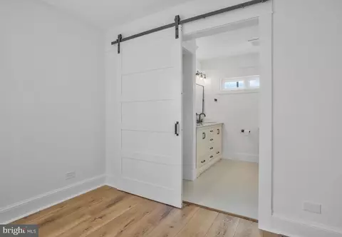 Entry Way - 308 Locust Ave, Annapolis, MD 21401 photo 11 of 13