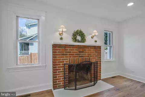 Living - 308 Locust Ave, Annapolis, MD 21401 photo 1 of 2