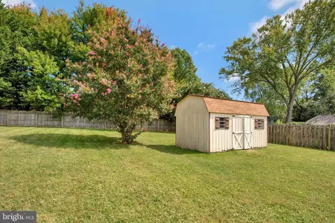 Exterior - 308 Locust Ave, Annapolis, MD 21401 photo 4 of 5