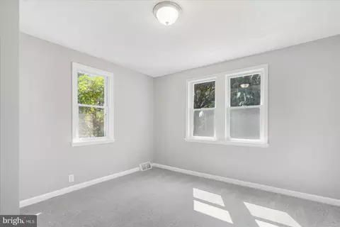 8055 Long Hill Rd, Pasadena, MD 21122 photo 31