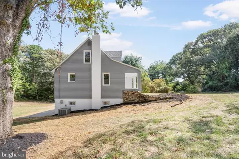 8055 Long Hill Rd, Pasadena, MD 21122 photo 41