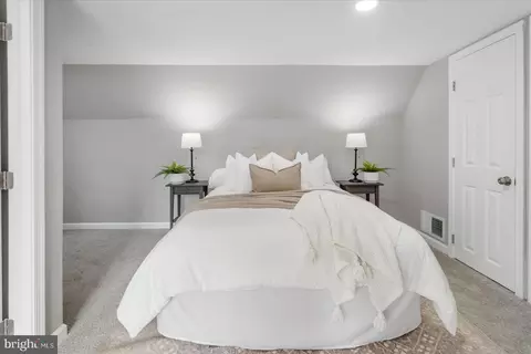 8055 Long Hill Rd, Pasadena, MD 21122 photo 19
