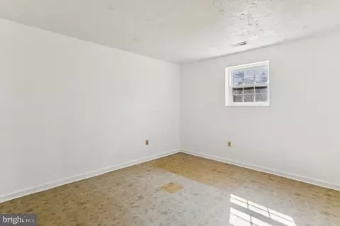 Bedroom - 819 205th St, Pasadena, MD 21122 photo 7 of 7