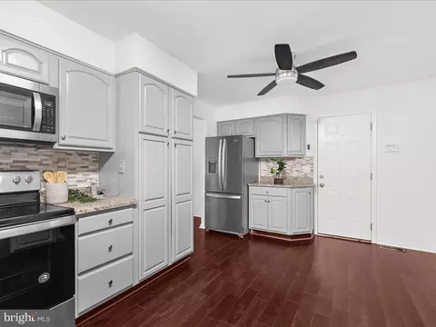 Kitchen - 8165 Old Mill Rd, Pasadena, MD 21122 photo 3 of 6