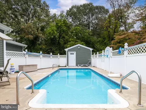 Exterior - 8165 Old Mill Rd, Pasadena, MD 21122 photo 8 of 12